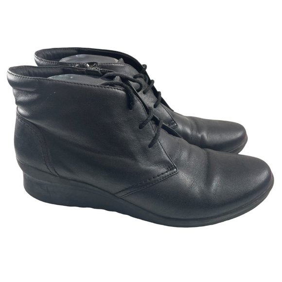 Clarks Women's Cloudstepper Black Leather Lace Up Wedge Ankle Boots Size 11M - Picture 1 of 7